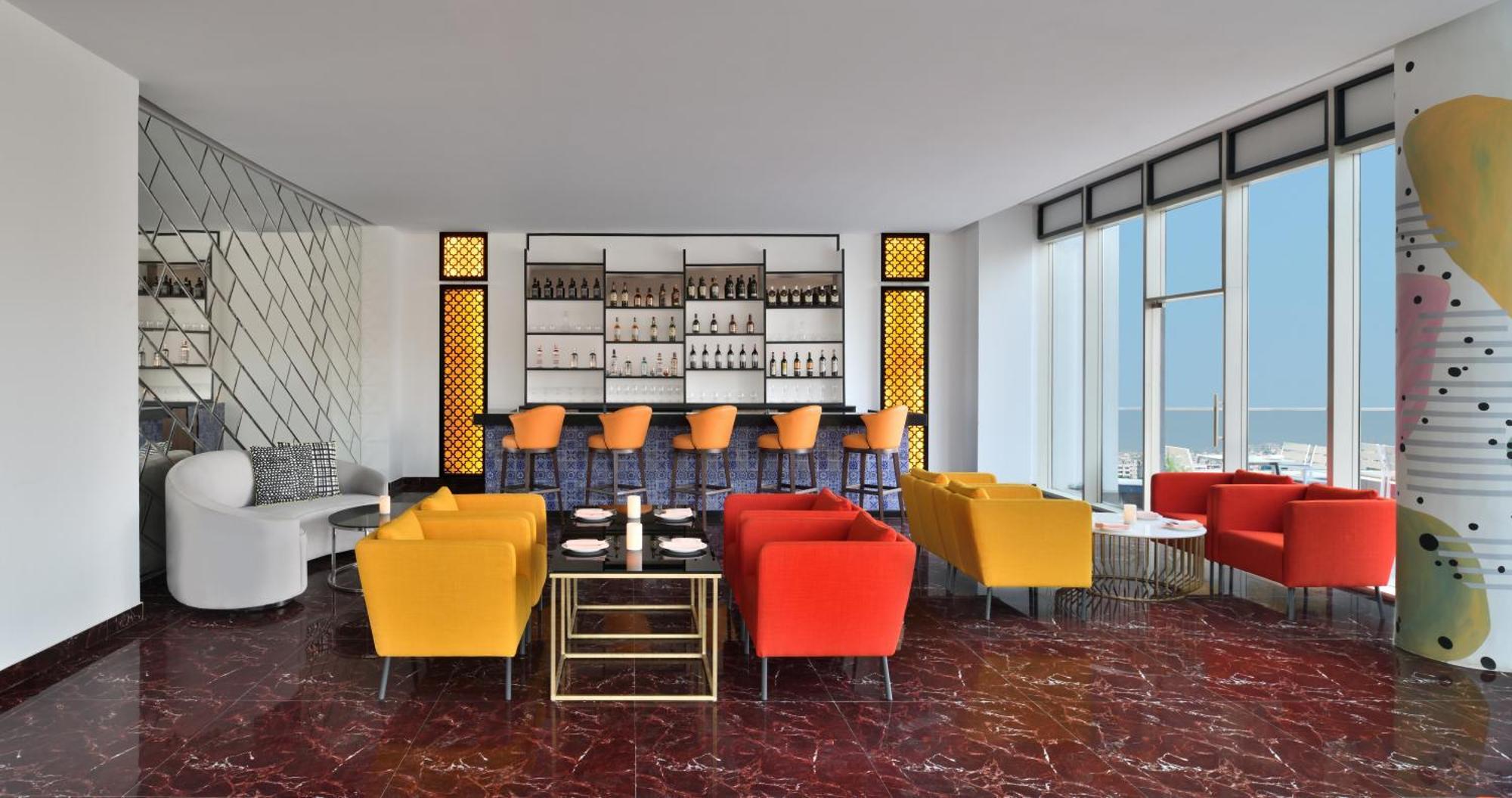 Le Meridien Hyderabad Exterior photo The bar at the 360° Sky Lounge
