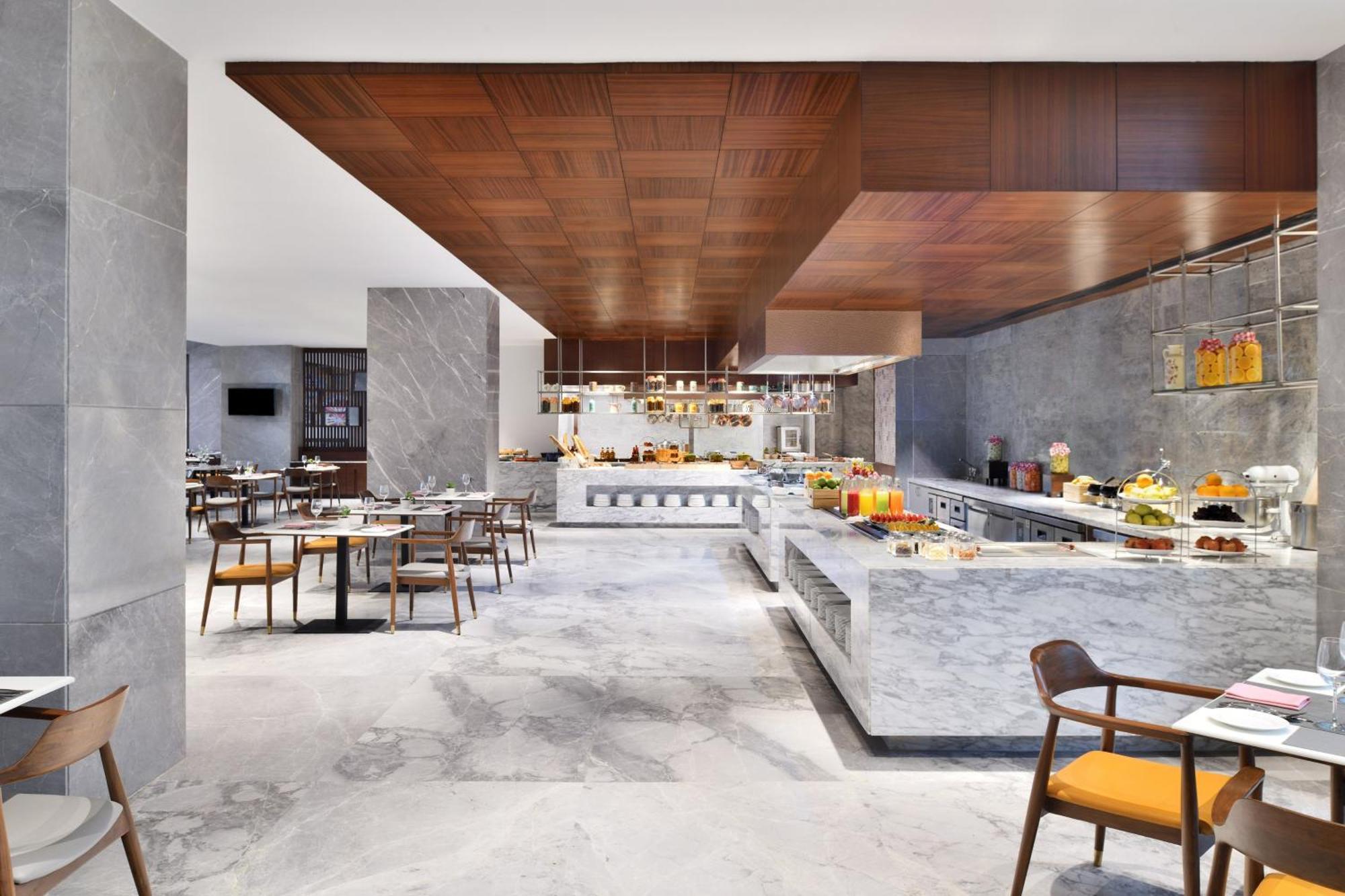 Le Meridien Hyderabad Exterior photo The Kitchen Table