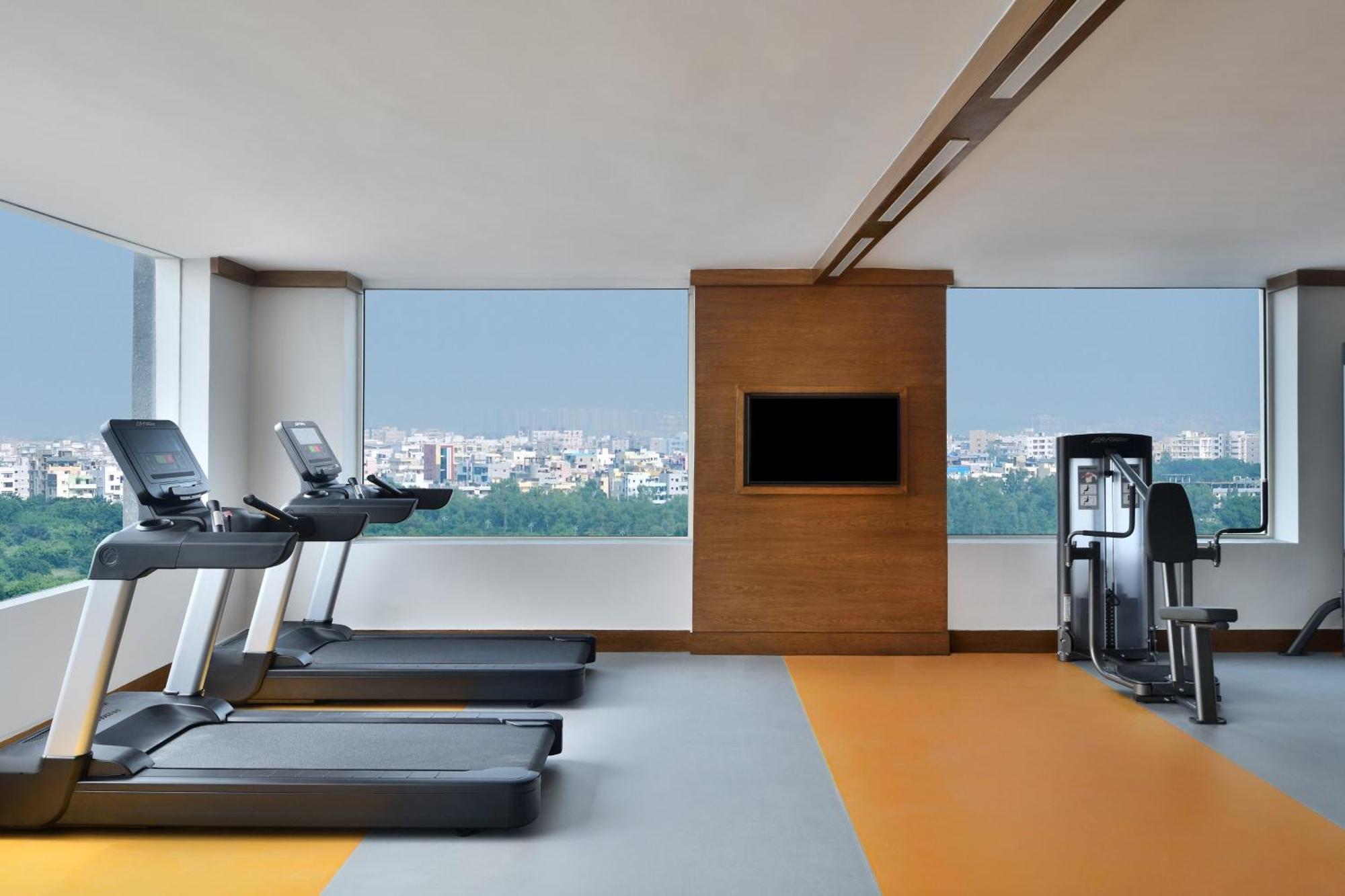 Le Meridien Hyderabad Exterior photo The gym at the hotel